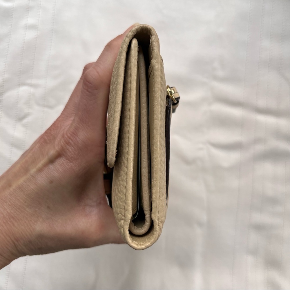 NWT Vintage Coach Soho Buckle wallet in cream pebbled leather - Picture 13 of 14